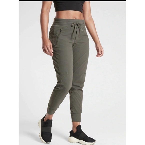 Athleta Pants - Athleta Women's Trekkie North Jogger Pants Olive Green Size 14 Hiking Travel